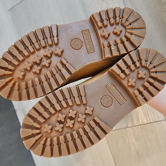 Timberland Premium Waterproof Wheat Nubuck Fur Trim 6" Boots Girls Size 4 - Picture 10 of 15